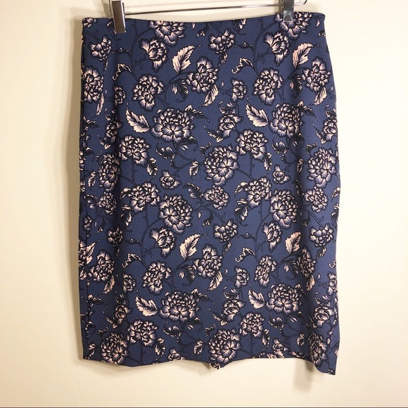 Banana Republic Dresses & Skirts - Banana Republic Skirt!